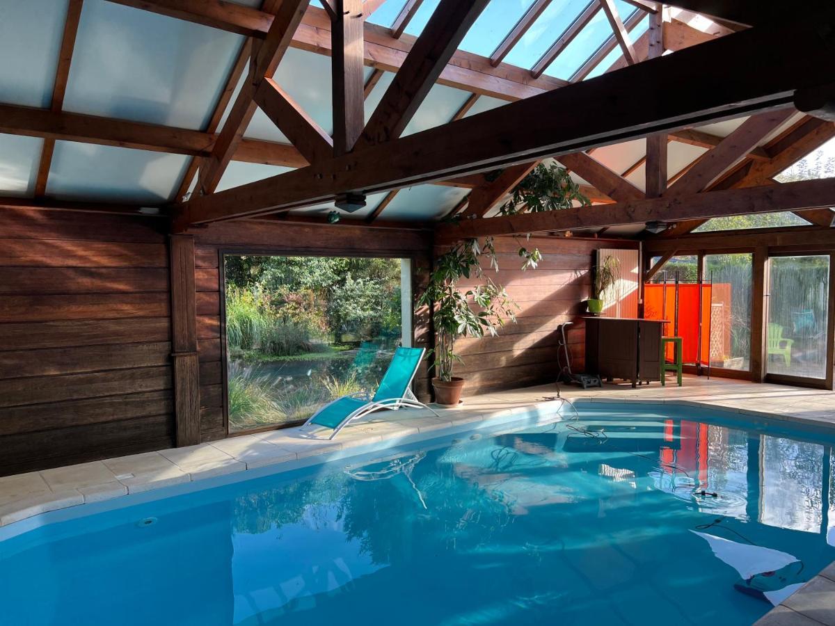 Maison Avec Piscine Et Sauna A Vire Экстерьер фото