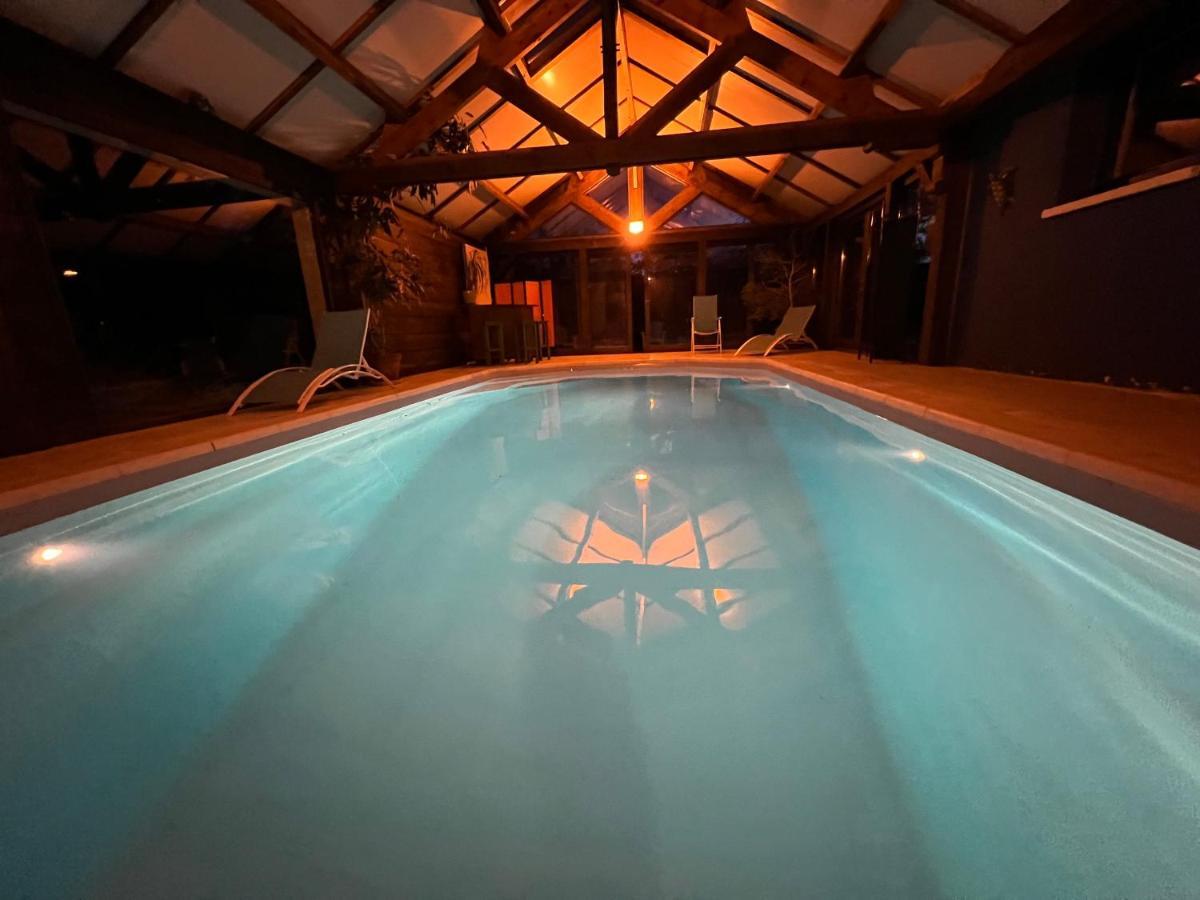 Maison Avec Piscine Et Sauna A Vire Экстерьер фото