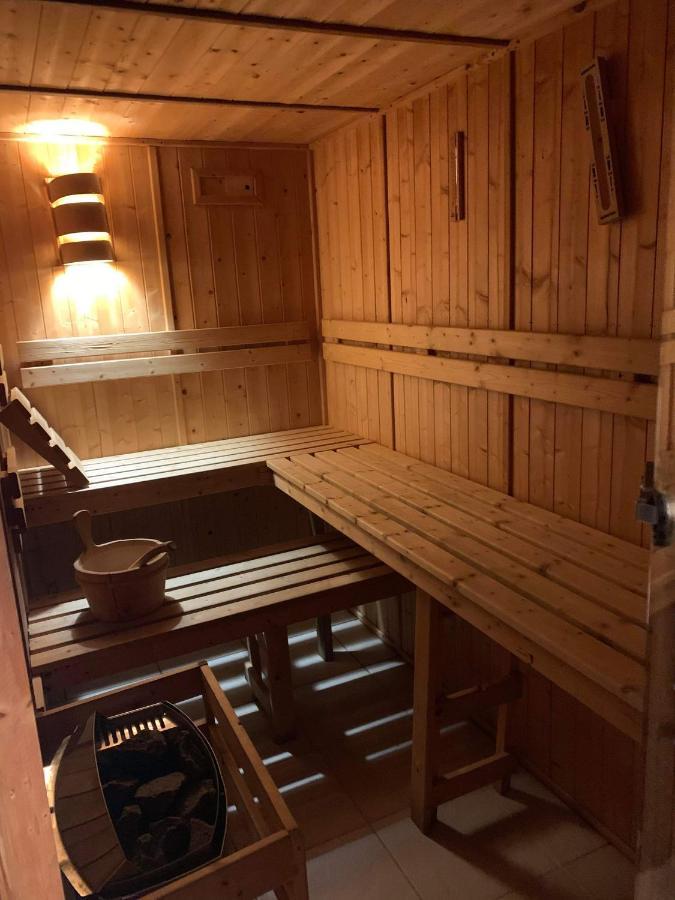 Maison Avec Piscine Et Sauna A Vire Экстерьер фото